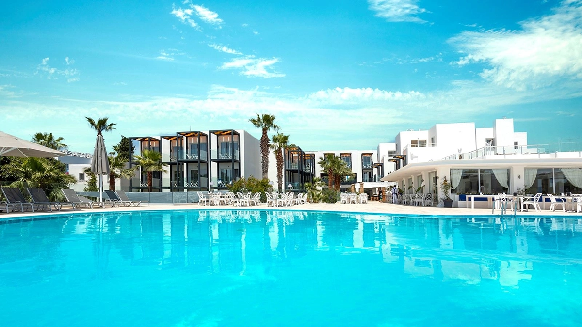 Готель CHARM BEACH HOTEL - Головна будівля