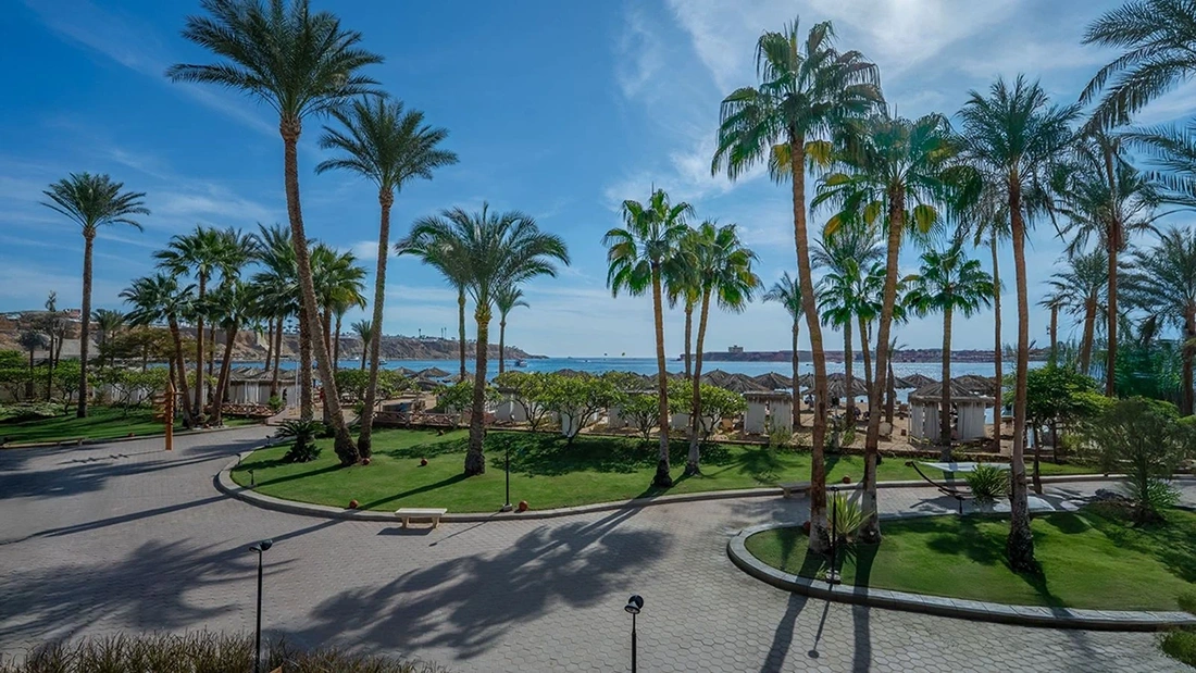 Готель IBEROTEL PALACE - Територія готелю