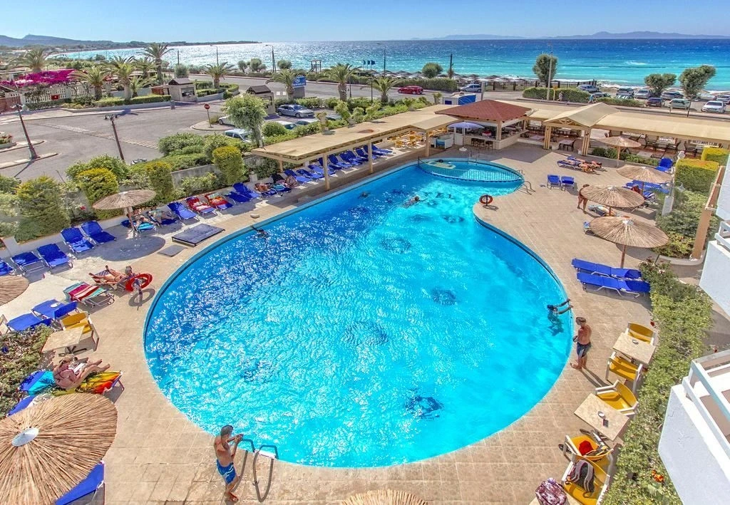 LITO HOTEL - ღია აუზი