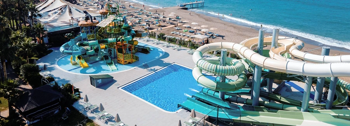Готель M.C. BEACH RESORT - аквапарк