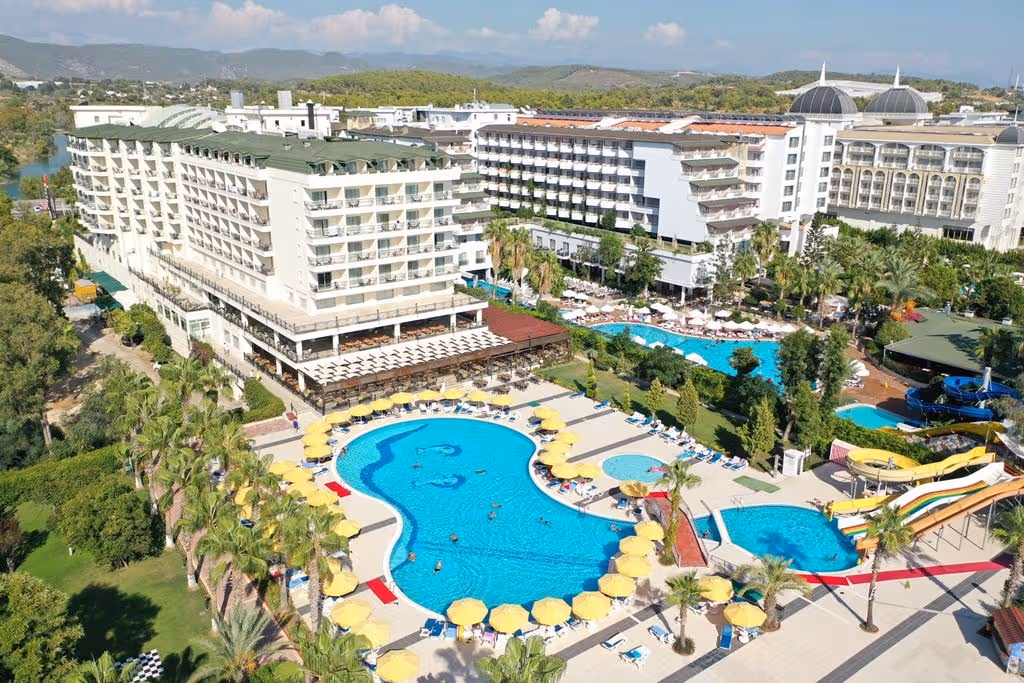 Готель PERRE DELTA RESORT & SPA - Головна будівля