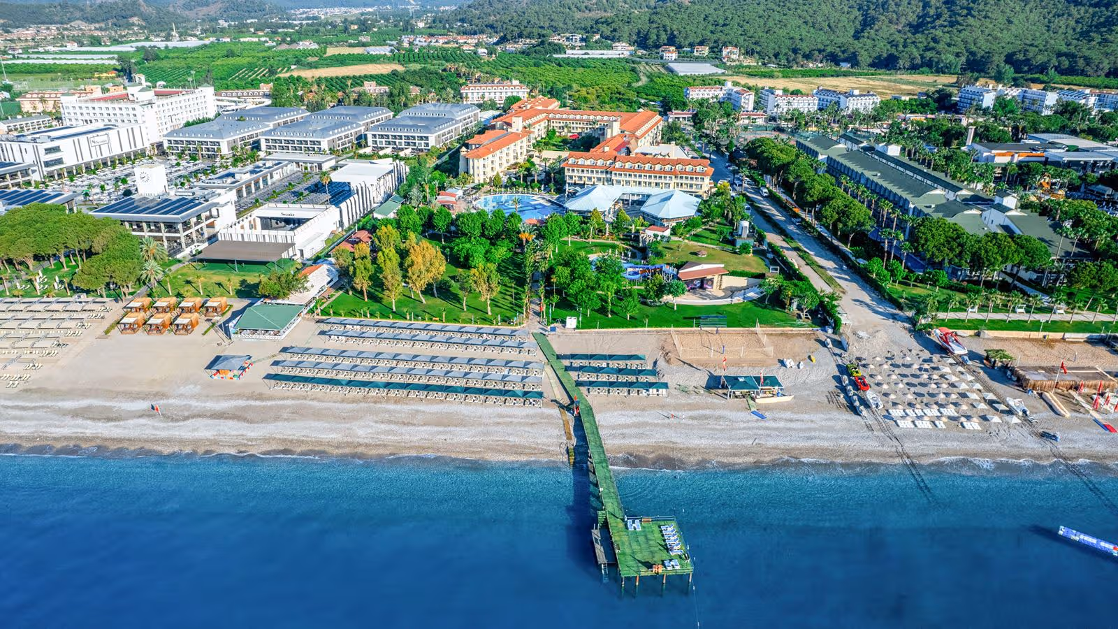 Готель QUEENS PARK LE JARDIN RESORT - Головна будівля
