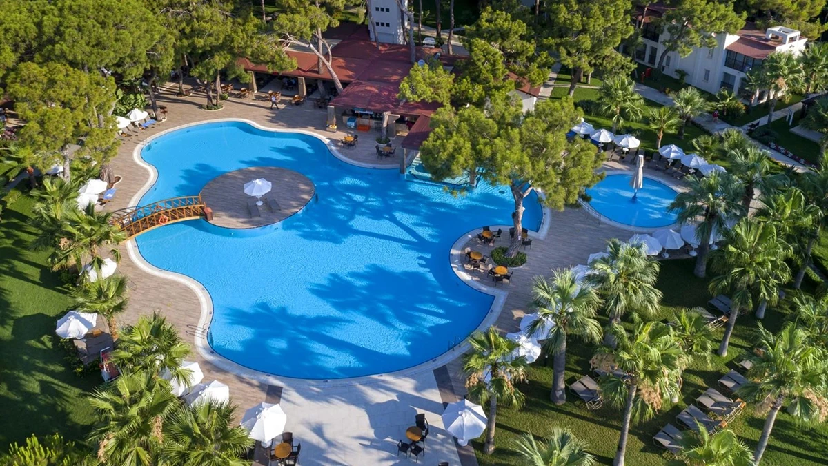 Готель Seven Seas Hotel Life - відкритий басейн