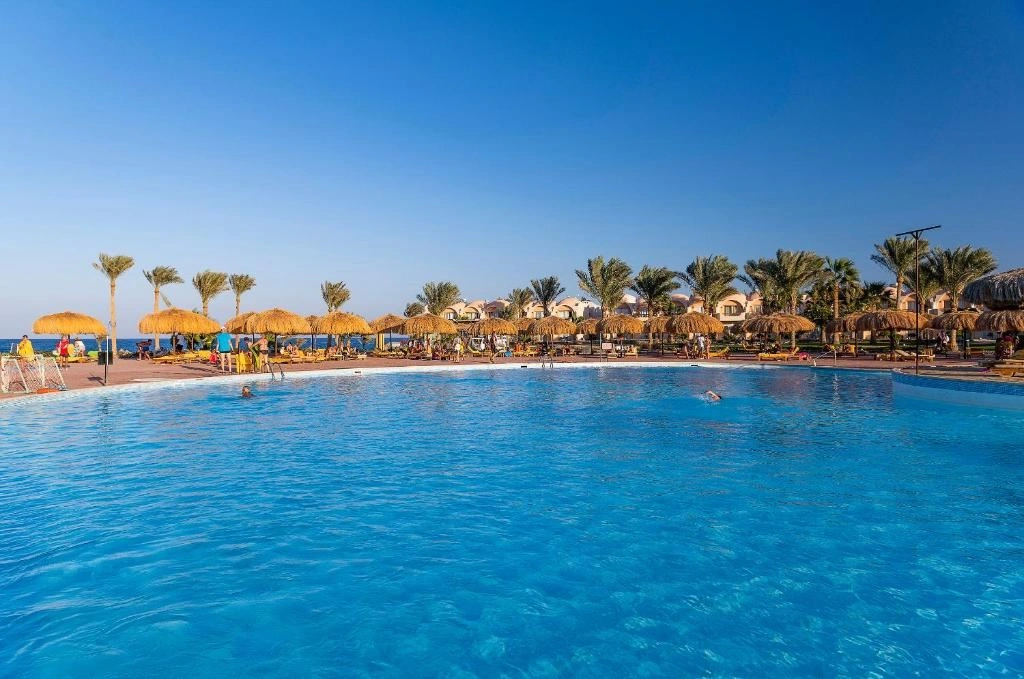 Готель THREE CORNERS SEA BEACH RESORT MARSA ALAM - Відкритий басейн